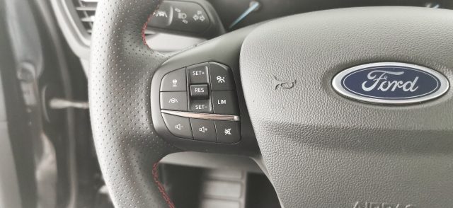 FORD Focus usata, con Telecamera per parcheggio assistito