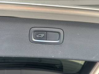 VOLVO XC90 usata, con Sensori di parcheggio posteriori