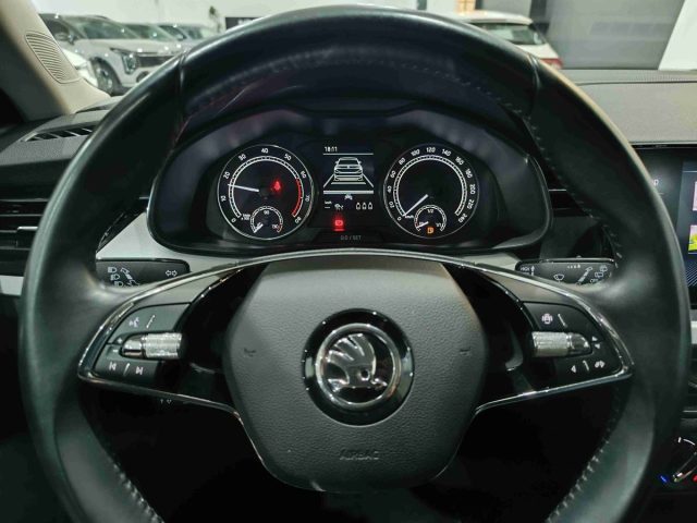 SKODA Kamiq usata, con Autoradio digitale