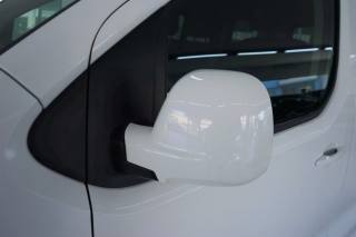 PEUGEOT Traveller usata 23