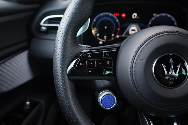 MASERATI Grecale usata, con Fari LED