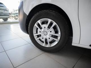 PEUGEOT Expert usata 10