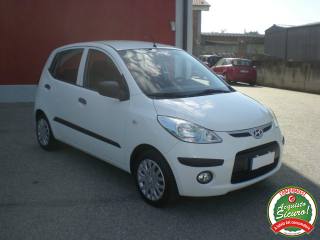 HYUNDAI i10 usata, con Airbag