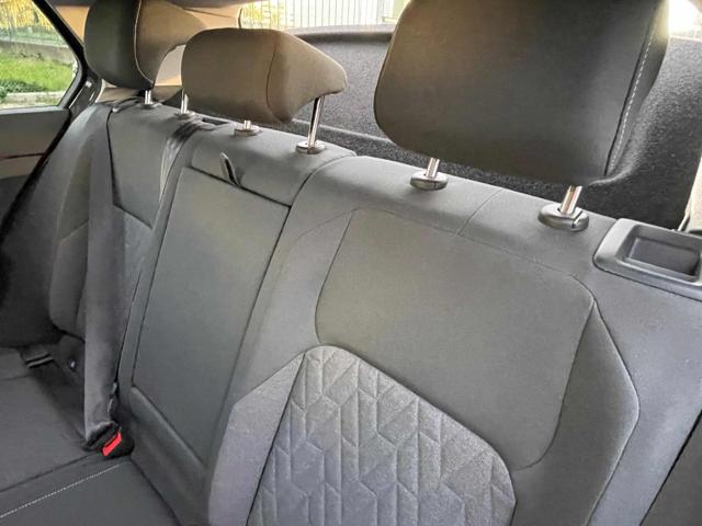 VOLKSWAGEN Golf usata, con Bluetooth