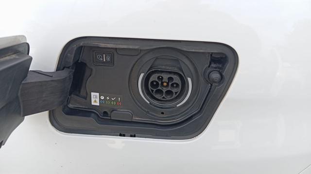 PEUGEOT 3008 usata, con Touch screen