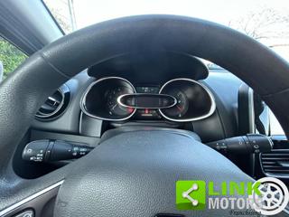 RENAULT Clio usata, con Sistema di navigazione