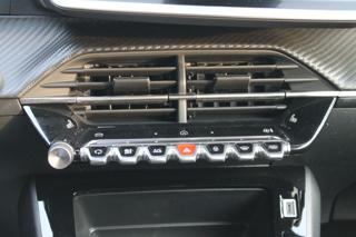 PEUGEOT 2008 usata, con Touch screen