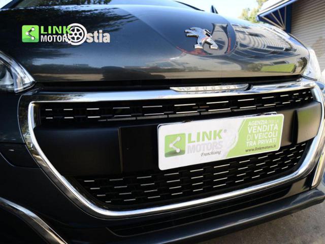 PEUGEOT 208 usata, con Sedile posteriore sdoppiato