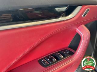 MASERATI Levante usata, con Fendinebbia