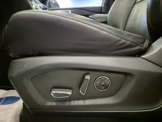 FORD Explorer usata, con Luci diurne LED