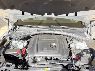 LAND ROVER Range Rover Velar usata, con Climatizzatore automatico, 2 zone