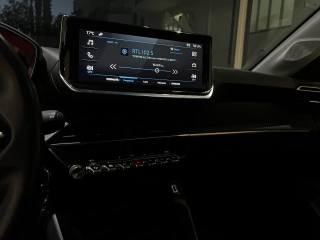 PEUGEOT 208 usata, con Volante in pelle