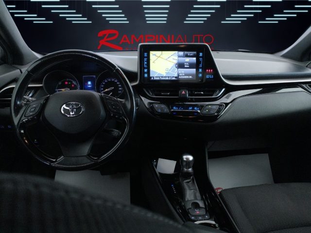 TOYOTA C-HR usata 10