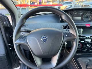 LANCIA Ypsilon usata, con Controllo automatico clima