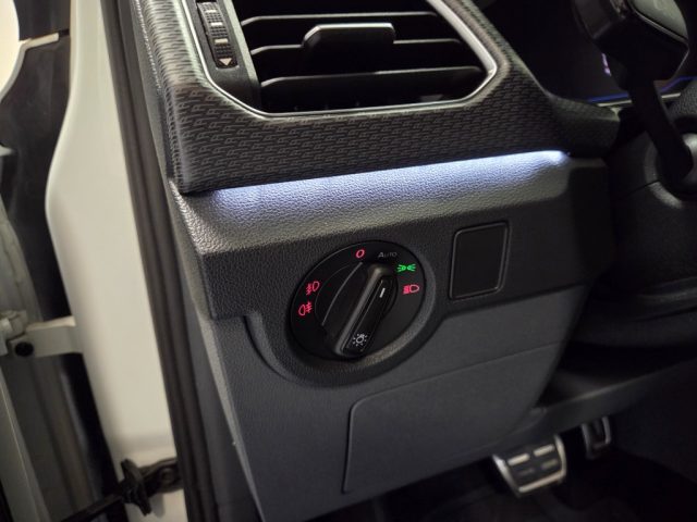 VOLKSWAGEN T-Cross usata, con Sensori di parcheggio anteriori