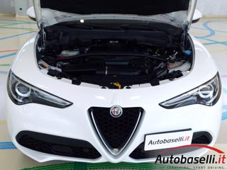 ALFA ROMEO Stelvio usata, con Leve al volante
