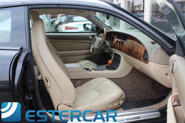 JAGUAR XK8 usata, con Fendinebbia