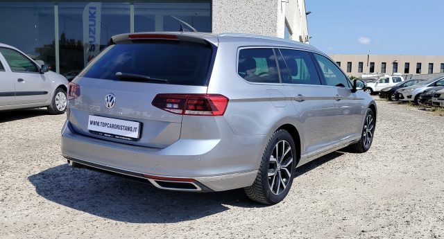 VOLKSWAGEN Passat Variant usata, con Airbag laterali
