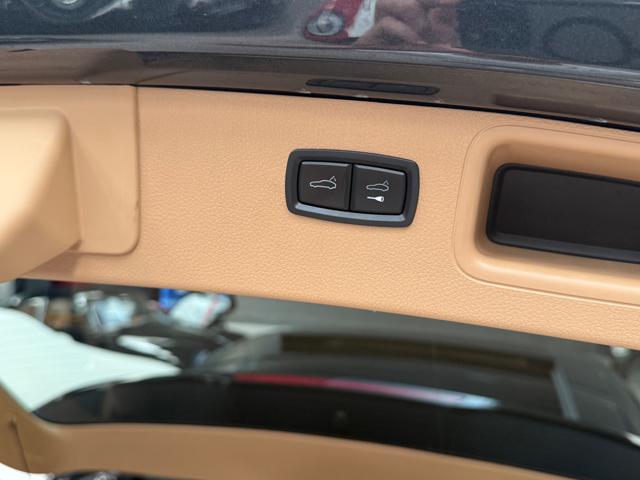 PORSCHE Macan usata, con Fari LED