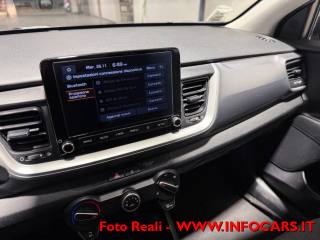 KIA Stonic usata, con Autoradio digitale