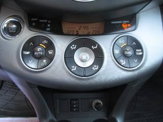 TOYOTA RAV 4 usata, con Sedile posteriore sdoppiato