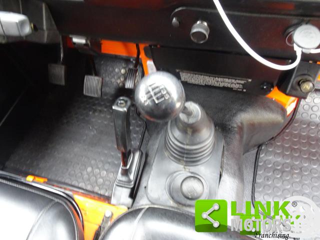 LAND ROVER Defender usata 30