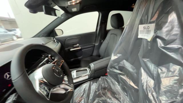 MERCEDES-BENZ GLA 200 usata, con Autoradio