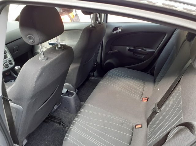 OPEL Corsa usata, con Airbag laterali