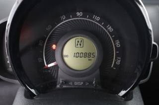 TOYOTA Aygo usata 12