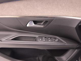 PEUGEOT 3008 usata, con Touch screen