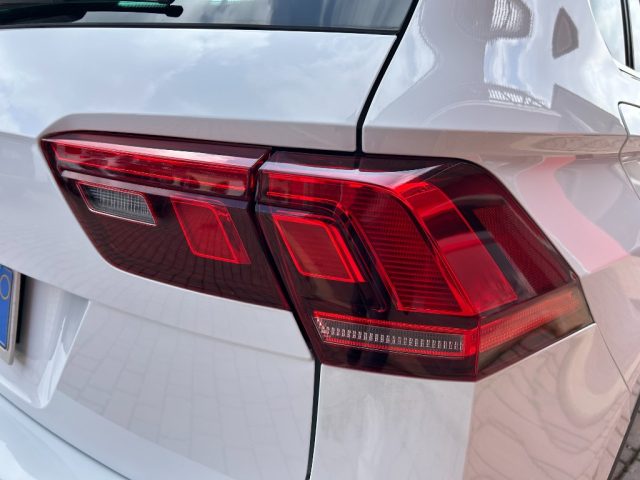 VOLKSWAGEN Tiguan usata, con Leve al volante