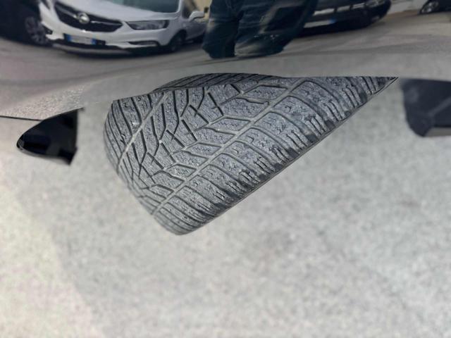 MERCEDES-BENZ A 180 usata, con Bracciolo