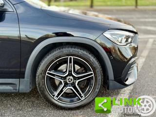 MERCEDES-BENZ GLA 200 usata, con Luci diurne LED