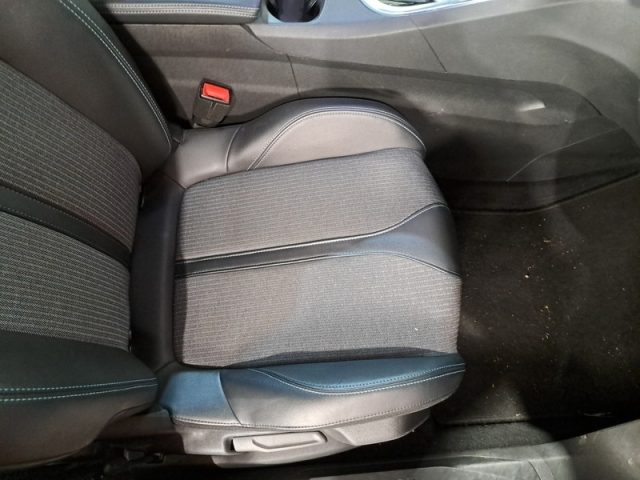 PEUGEOT 3008 usata, con Controllo elettronico della corsia