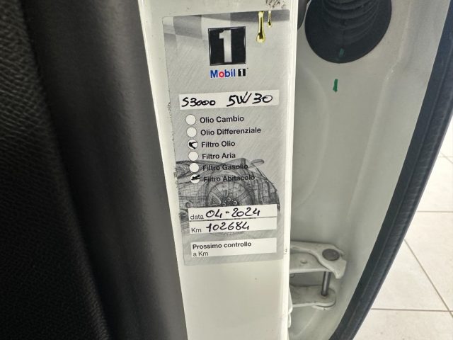 PEUGEOT 3008 usata, con USB