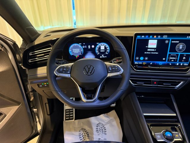 VOLKSWAGEN Tiguan usata, con Autoradio