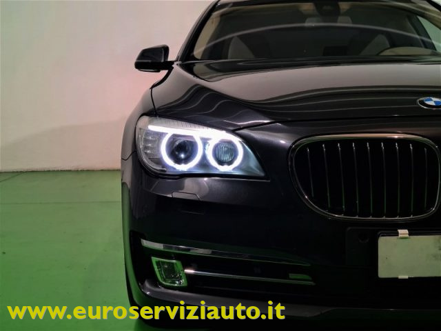 BMW 750 usata, con Cerchi in lega