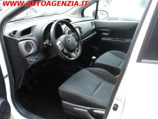 TOYOTA Yaris usata 9