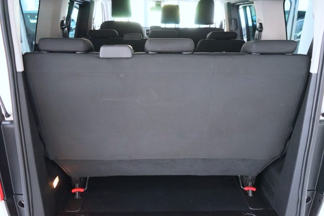 PEUGEOT Traveller usata 33