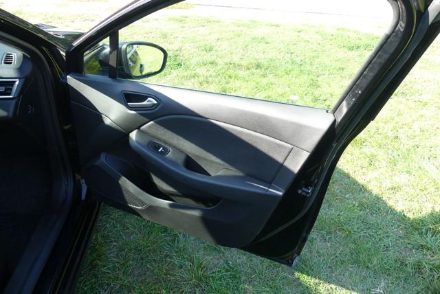 RENAULT Clio usata, con USB