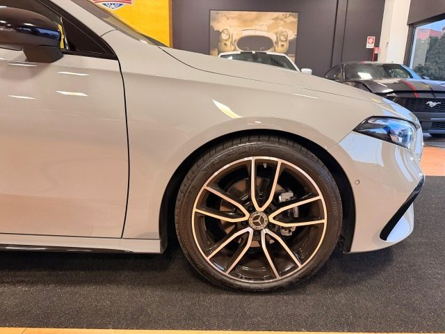 MERCEDES-BENZ A 180 usata, con Controllo trazione