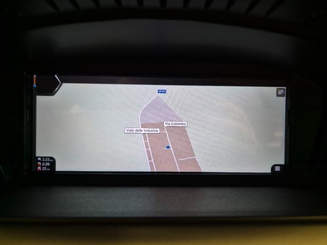 BMW 320 usata, con Touch screen