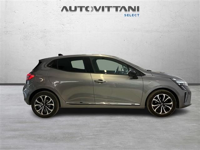 RENAULT Clio usata, con Alzacristalli elettrici