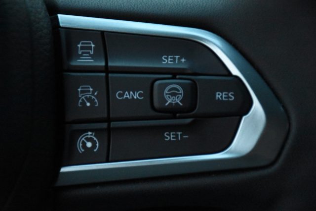 JEEP Compass usata, con Volante in pelle