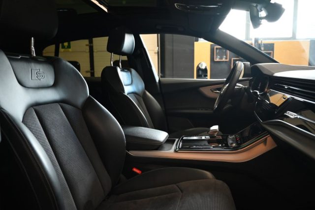 AUDI Q8 usata 40
