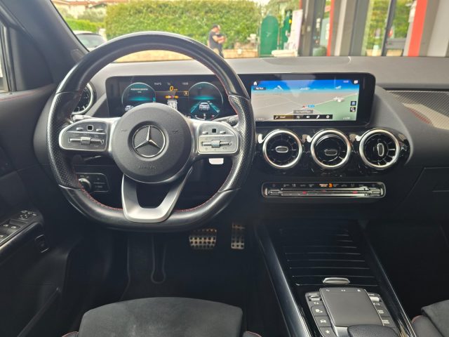 MERCEDES-BENZ GLA 200 usata, con Volante in pelle
