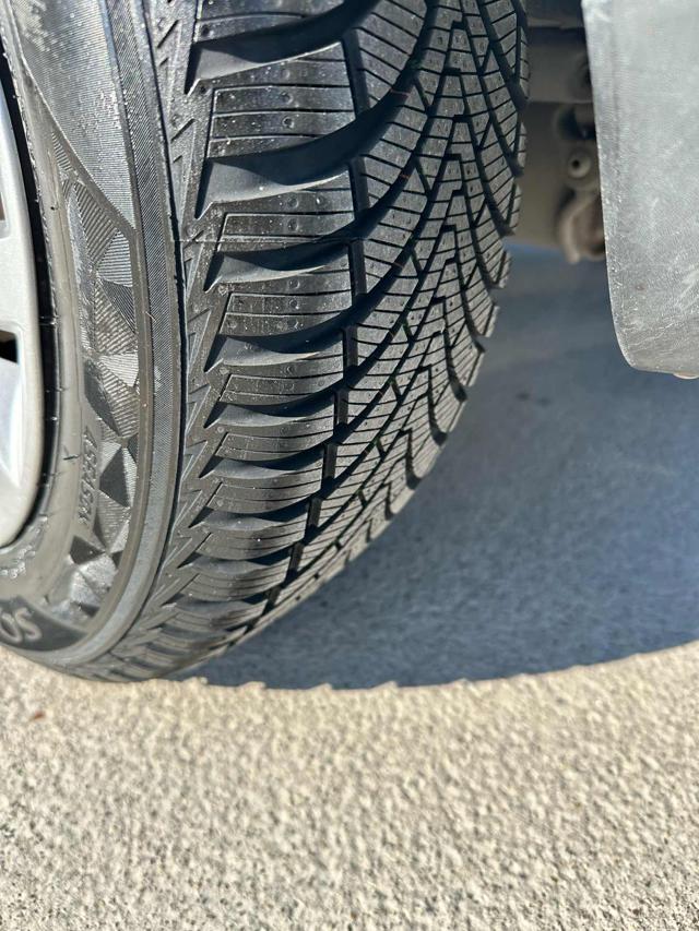 RENAULT Clio usata, con Climatizzatore