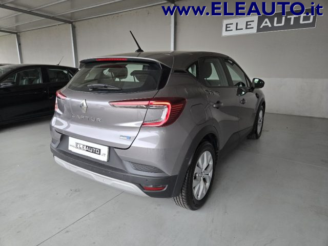 RENAULT Captur usata, con Autoradio