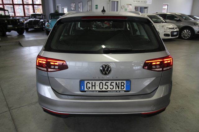 VOLKSWAGEN Passat Variant usata, con Autoradio