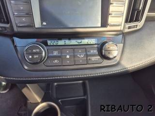 TOYOTA RAV 4 usata, con Sensore di luce